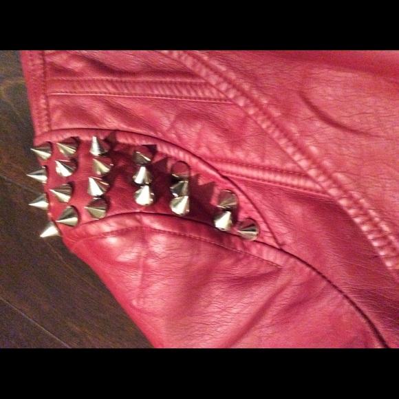 Jacket - Picture 2 of 4